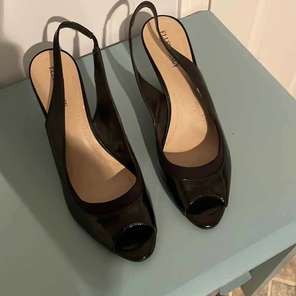 Ellen Tracy black wedge sandals